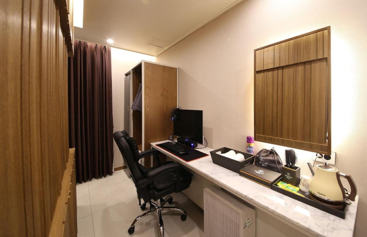 Brown Dot Hotel Sinan Gwangju Metropolitan City Exterior photo