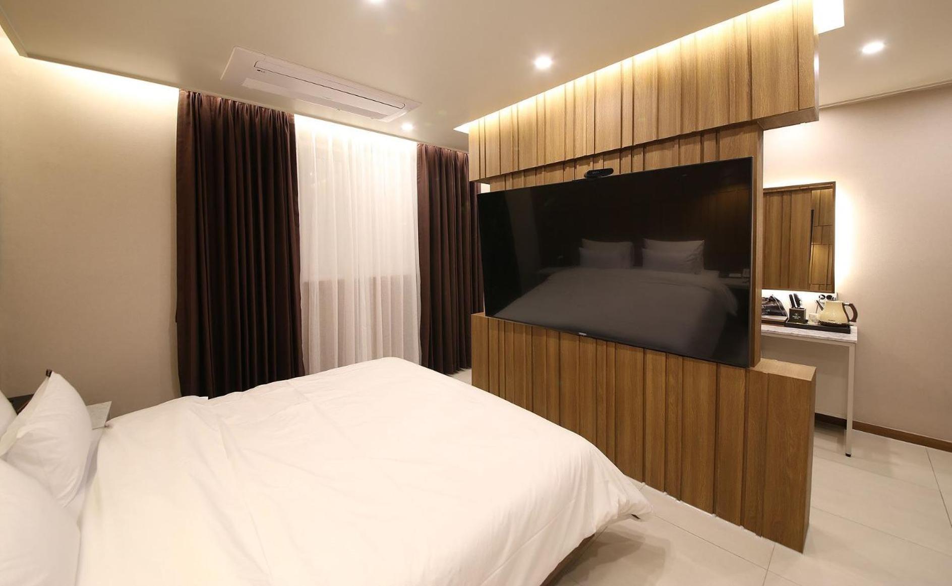 Brown Dot Hotel Sinan Gwangju Metropolitan City Exterior photo
